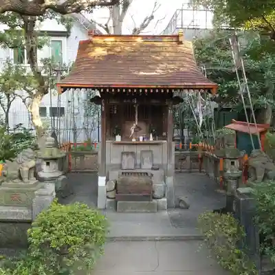 駒止稲荷神社の末社・摂社