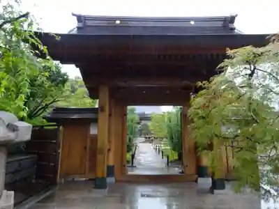 満願寺の山門・神門