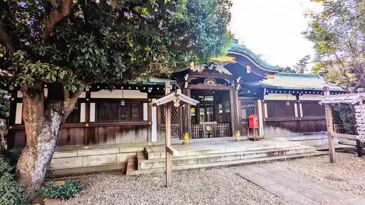 白金氷川神社の本殿・本堂