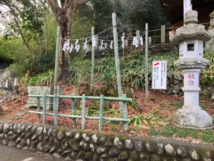 高尾山麓氷川神社(東京都)