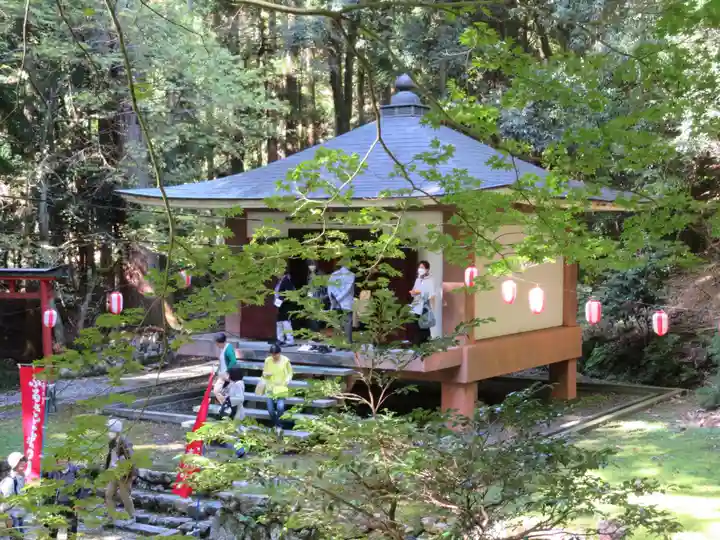 安楽寺釈迦堂(滋賀県)