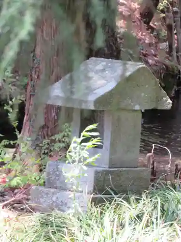 矢彦神社の末社