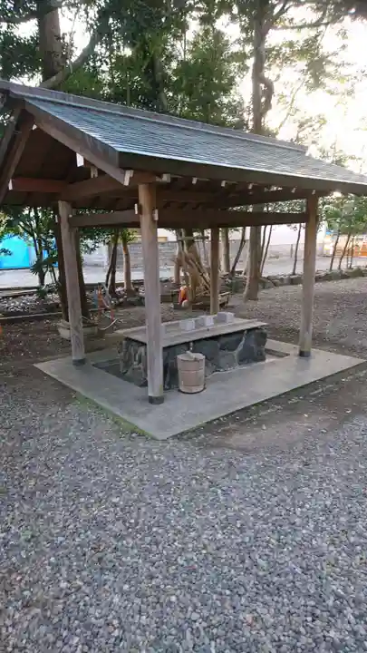 須原大社の手水舎