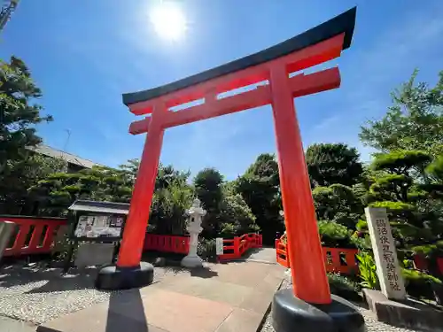 鵠沼伏見稲荷神社の鳥居