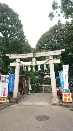 太子堂八幡神社の鳥居