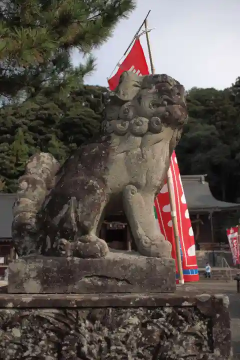 石見国一宮 物部神社の狛犬