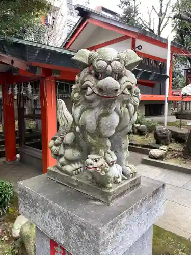 くまくま神社(導きの社 熊野町熊野神社)の狛犬