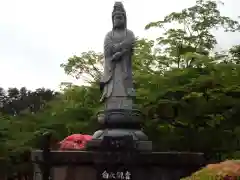 福泉寺の像