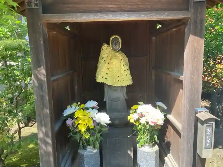金剛寺の{uncategorized: "未分類", other: "その他", undefined: "問題あり", building: "その他建物", grave: "お墓", sacred_gate: "鳥居", guardian: "狛犬", statue: "像", buddha: "仏像", history: "歴史", nature: "自然", garden: "庭園", animal: "動物", pagoda: "塔", temizu: "手水舎", mountain_gate: "山門・神門", sanctuary: "本殿・本堂", subordinate: "末社・摂社", art: "芸術", scenery: "景色", jizo: "地蔵", ema: "絵馬", goshuin: "御朱印", omikuji: "おみくじ", items: "授与品その他", amulet: "お守り", goshuincho: "御朱印帳", eats: "食事", festival: "お祭り", votive_dance: "神楽", shichigosan: "七五三参", wedding: "結婚式", experience: "体験その他", initially: "初詣", around: "周辺", anti_infection: "感染症対策"}