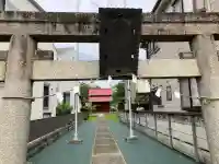 但馬稲荷神社の{uncategorized: "未分類", other: "その他", undefined: "問題あり", building: "その他建物", grave: "お墓", sacred_gate: "鳥居", guardian: "狛犬", statue: "像", buddha: "仏像", history: "歴史", nature: "自然", garden: "庭園", animal: "動物", pagoda: "塔", temizu: "手水舎", mountain_gate: "山門・神門", sanctuary: "本殿・本堂", subordinate: "末社・摂社", art: "芸術", scenery: "景色", jizo: "地蔵", ema: "絵馬", goshuin: "御朱印", omikuji: "おみくじ", items: "授与品その他", amulet: "お守り", goshuincho: "御朱印帳", eats: "食事", festival: "お祭り", votive_dance: "神楽", shichigosan: "七五三参", wedding: "結婚式", experience: "体験その他", initially: "初詣", around: "周辺", anti_infection: "感染症対策"}