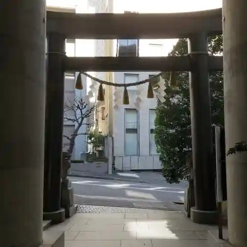 築土神社の鳥居