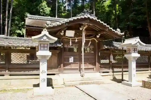 鏡神社の本殿・本堂