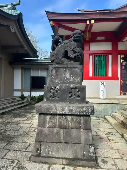 品川神社の{uncategorized: "未分類", other: "その他", undefined: "問題あり", building: "その他建物", grave: "お墓", sacred_gate: "鳥居", guardian: "狛犬", statue: "像", buddha: "仏像", history: "歴史", nature: "自然", garden: "庭園", animal: "動物", pagoda: "塔", temizu: "手水舎", mountain_gate: "山門・神門", sanctuary: "本殿・本堂", subordinate: "末社・摂社", art: "芸術", scenery: "景色", jizo: "地蔵", ema: "絵馬", goshuin: "御朱印", omikuji: "おみくじ", items: "授与品その他", amulet: "お守り", goshuincho: "御朱印帳", eats: "食事", festival: "お祭り", votive_dance: "神楽", shichigosan: "七五三参", wedding: "結婚式", experience: "体験その他", initially: "初詣", around: "周辺", anti_infection: "感染症対策"}