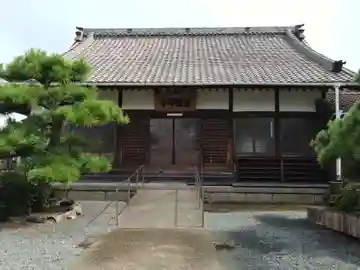 忠勝寺の本殿・本堂