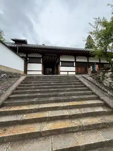 東大寺 二月堂の{uncategorized: "未分類", other: "その他", undefined: "問題あり", building: "その他建物", grave: "お墓", sacred_gate: "鳥居", guardian: "狛犬", statue: "像", buddha: "仏像", history: "歴史", nature: "自然", garden: "庭園", animal: "動物", pagoda: "塔", temizu: "手水舎", mountain_gate: "山門・神門", sanctuary: "本殿・本堂", subordinate: "末社・摂社", art: "芸術", scenery: "景色", jizo: "地蔵", ema: "絵馬", goshuin: "御朱印", omikuji: "おみくじ", items: "授与品その他", amulet: "お守り", goshuincho: "御朱印帳", eats: "食事", festival: "お祭り", votive_dance: "神楽", shichigosan: "七五三参", wedding: "結婚式", experience: "体験その他", initially: "初詣", around: "周辺", anti_infection: "感染症対策"}