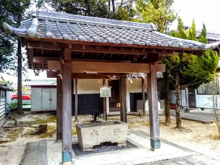 神明社(谷田神明社)の手水舎