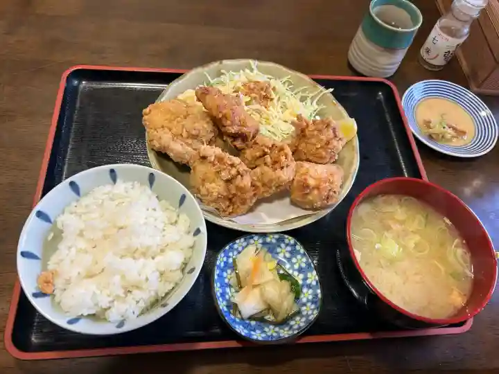 修那羅山安宮神社の{uncategorized: "未分類", other: "その他", undefined: "問題あり", building: "その他建物", grave: "お墓", sacred_gate: "鳥居", guardian: "狛犬", statue: "像", buddha: "仏像", history: "歴史", nature: "自然", garden: "庭園", animal: "動物", pagoda: "塔", temizu: "手水舎", mountain_gate: "山門・神門", sanctuary: "本殿・本堂", subordinate: "末社・摂社", art: "芸術", scenery: "景色", jizo: "地蔵", ema: "絵馬", goshuin: "御朱印", omikuji: "おみくじ", items: "授与品その他", amulet: "お守り", goshuincho: "御朱印帳", eats: "食事", festival: "お祭り", votive_dance: "神楽", shichigosan: "七五三参", wedding: "結婚式", experience: "体験その他", initially: "初詣", around: "周辺", anti_infection: "感染症対策"}