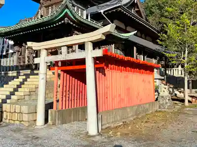 甲宗八幡宮の末社・摂社
