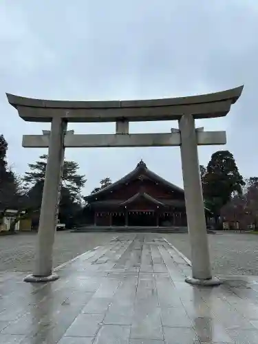 富山縣護國神社の{uncategorized: "未分類", other: "その他", undefined: "問題あり", building: "その他建物", grave: "お墓", sacred_gate: "鳥居", guardian: "狛犬", statue: "像", buddha: "仏像", history: "歴史", nature: "自然", garden: "庭園", animal: "動物", pagoda: "塔", temizu: "手水舎", mountain_gate: "山門・神門", sanctuary: "本殿・本堂", subordinate: "末社・摂社", art: "芸術", scenery: "景色", jizo: "地蔵", ema: "絵馬", goshuin: "御朱印", omikuji: "おみくじ", items: "授与品その他", amulet: "お守り", goshuincho: "御朱印帳", eats: "食事", festival: "お祭り", votive_dance: "神楽", shichigosan: "七五三参", wedding: "結婚式", experience: "体験その他", initially: "初詣", around: "周辺", anti_infection: "感染症対策"}