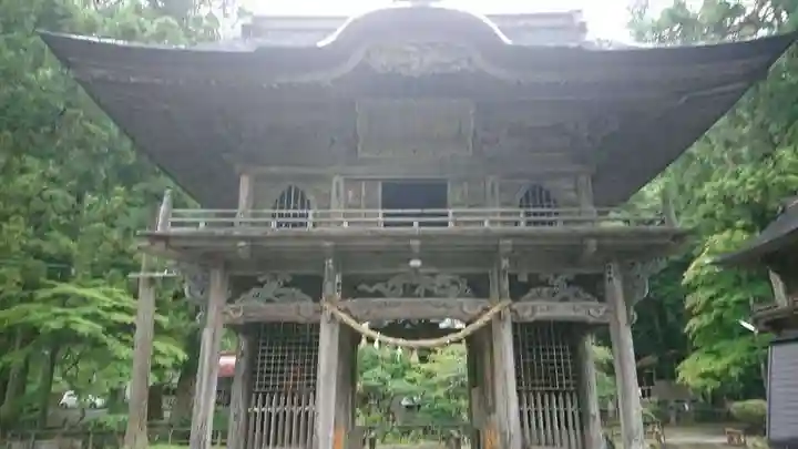 横山不動尊の山門・神門