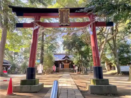 氷川女體神社の鳥居