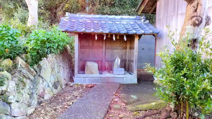 神明社(小佐神明社)の末社・摂社