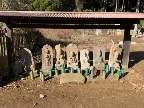 熊野神社の仏像