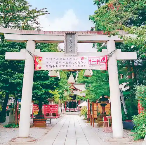 鎮守氷川神社の鳥居