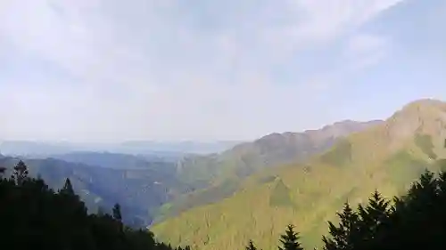 三峯神社の景色