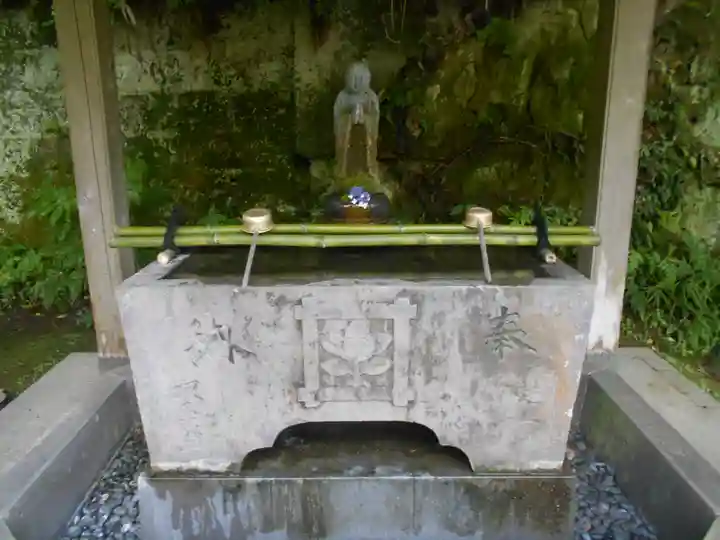 安國論寺(安国論寺)の手水舎