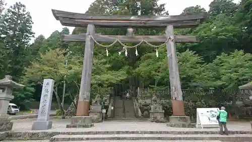 戸隠神社中社の鳥居