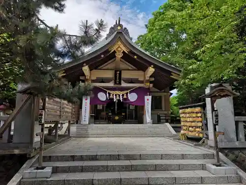 彌彦神社　(伊夜日子神社)の本殿・本堂