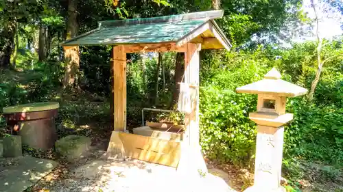 阿奈志神社の手水舎