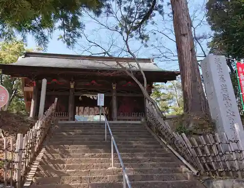 岩殿山安楽寺（吉見観音）の山門・神門