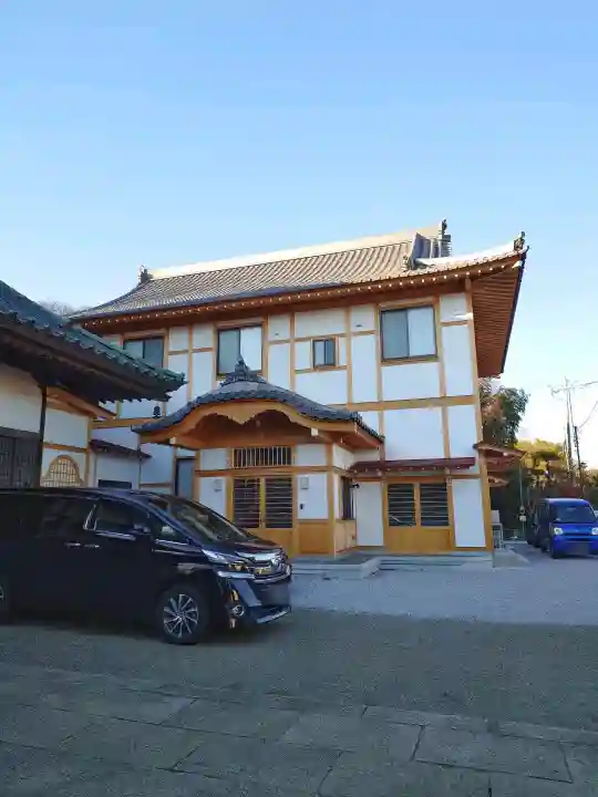 班渓寺の{uncategorized: "未分類", other: "その他", undefined: "問題あり", building: "その他建物", grave: "お墓", sacred_gate: "鳥居", guardian: "狛犬", statue: "像", buddha: "仏像", history: "歴史", nature: "自然", garden: "庭園", animal: "動物", pagoda: "塔", temizu: "手水舎", mountain_gate: "山門・神門", sanctuary: "本殿・本堂", subordinate: "末社・摂社", art: "芸術", scenery: "景色", jizo: "地蔵", ema: "絵馬", goshuin: "御朱印", omikuji: "おみくじ", items: "授与品その他", amulet: "お守り", goshuincho: "御朱印帳", eats: "食事", festival: "お祭り", votive_dance: "神楽", shichigosan: "七五三参", wedding: "結婚式", experience: "体験その他", initially: "初詣", around: "周辺", anti_infection: "感染症対策"}
