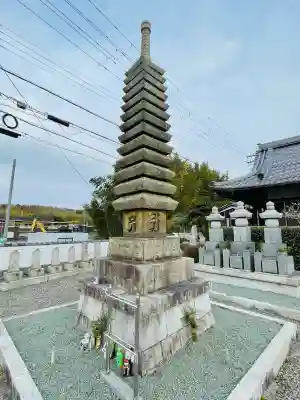 大師寺の{uncategorized: "未分類", other: "その他", undefined: "問題あり", building: "その他建物", grave: "お墓", sacred_gate: "鳥居", guardian: "狛犬", statue: "像", buddha: "仏像", history: "歴史", nature: "自然", garden: "庭園", animal: "動物", pagoda: "塔", temizu: "手水舎", mountain_gate: "山門・神門", sanctuary: "本殿・本堂", subordinate: "末社・摂社", art: "芸術", scenery: "景色", jizo: "地蔵", ema: "絵馬", goshuin: "御朱印", omikuji: "おみくじ", items: "授与品その他", amulet: "お守り", goshuincho: "御朱印帳", eats: "食事", festival: "お祭り", votive_dance: "神楽", shichigosan: "七五三参", wedding: "結婚式", experience: "体験その他", initially: "初詣", around: "周辺", anti_infection: "感染症対策"}