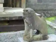 霞露ケ岳神社の狛犬