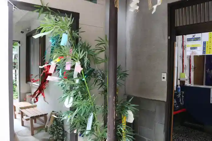 くまくま神社(導きの社 熊野町熊野神社)(東京都)