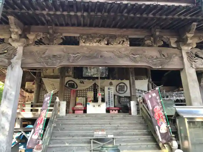 大山寺の本殿