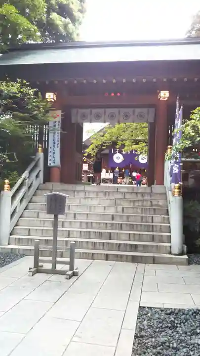 東京大神宮の山門・神門