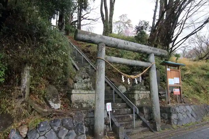 阿久津「田村神社」(郡山市阿久津町)旧社名:伊豆箱根三嶋三社の鳥居