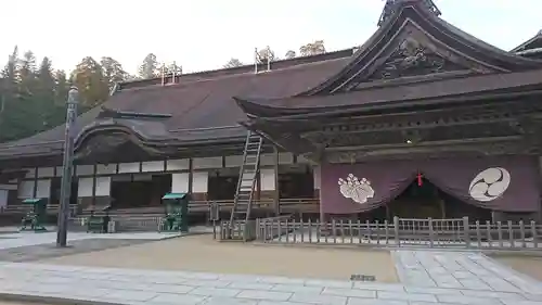 高野山金剛峯寺の本殿・本堂