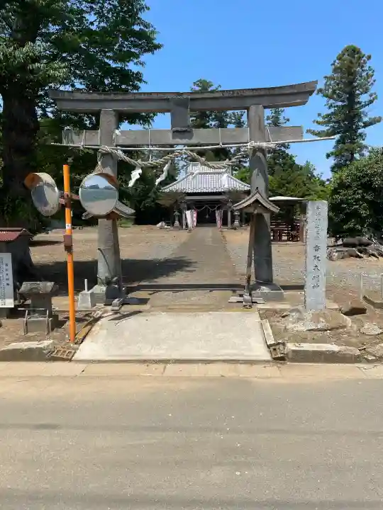 香取大明神の{uncategorized: "未分類", other: "その他", undefined: "問題あり", building: "その他建物", grave: "お墓", sacred_gate: "鳥居", guardian: "狛犬", statue: "像", buddha: "仏像", history: "歴史", nature: "自然", garden: "庭園", animal: "動物", pagoda: "塔", temizu: "手水舎", mountain_gate: "山門・神門", sanctuary: "本殿・本堂", subordinate: "末社・摂社", art: "芸術", scenery: "景色", jizo: "地蔵", ema: "絵馬", goshuin: "御朱印", omikuji: "おみくじ", items: "授与品その他", amulet: "お守り", goshuincho: "御朱印帳", eats: "食事", festival: "お祭り", votive_dance: "神楽", shichigosan: "七五三参", wedding: "結婚式", experience: "体験その他", initially: "初詣", around: "周辺", anti_infection: "感染症対策"}