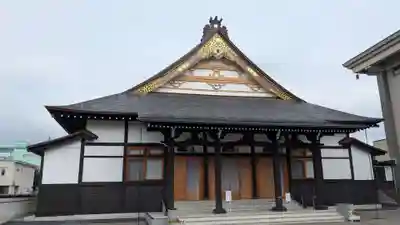 帯広別院の本殿・本堂