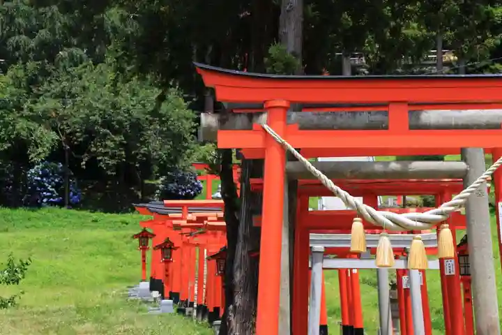 高屋敷稲荷神社の鳥居
