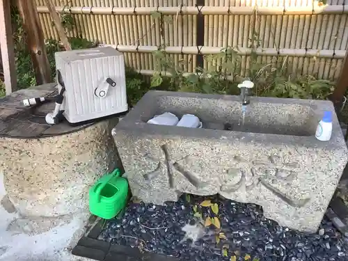 阿弥陀寺の手水舎