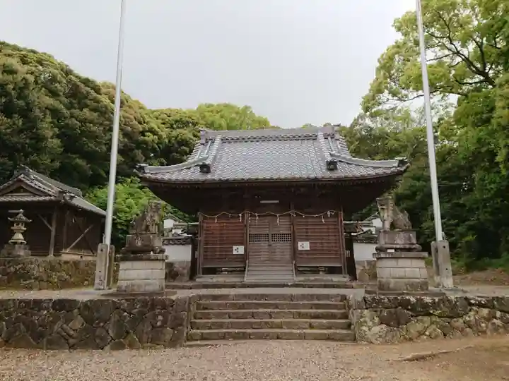 八幡宮の本殿・本堂