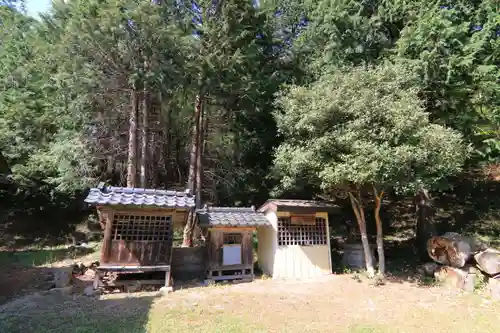 小手神社の末社・摂社