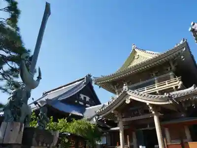 善光寺大勧進の像