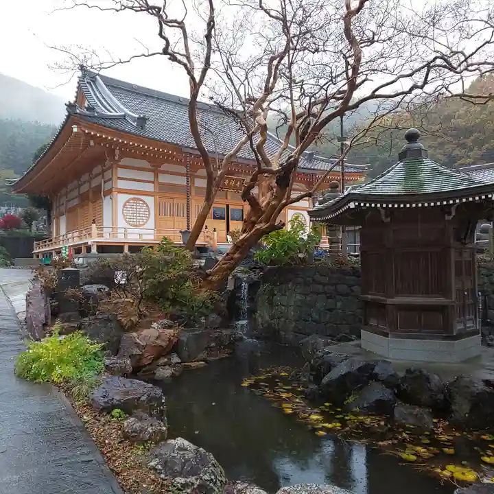 吉祥寺の本殿・本堂